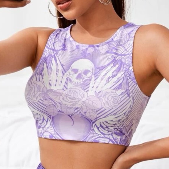 SHEIN Floral & Skull printed crop top - Picture 1 of 3